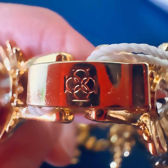 NWT Ann Taylor Floral Daisy Rhinestone Party Bracelet - A Statement - Picture 4 of 5